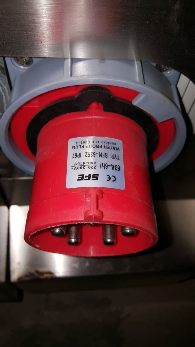 Rắc Cắm Điện 5 Cực 63A